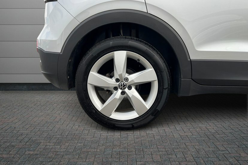 Volkswagen T-Cross 1.5 Tsi Evo Sel Suv Dsg 150 Ps Silver #5