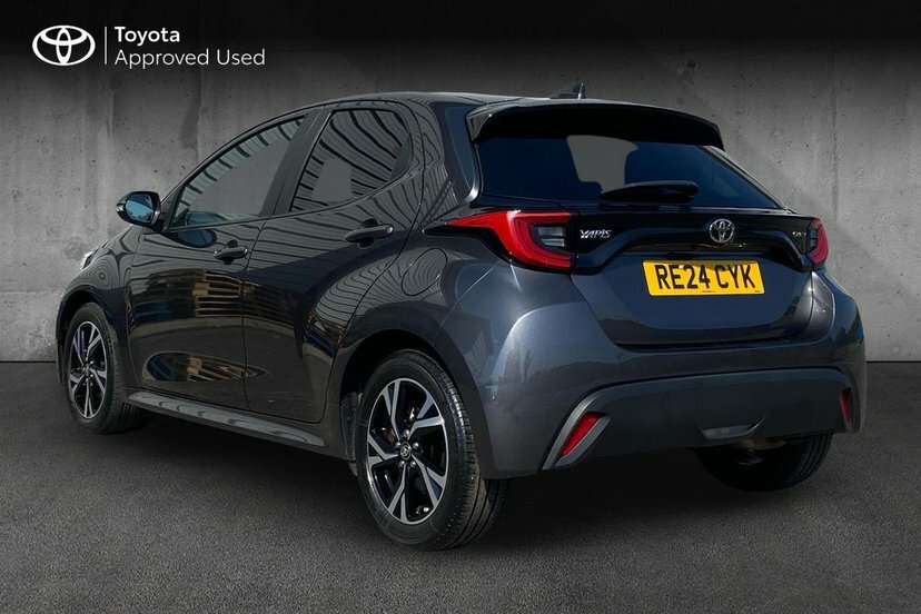 Toyota Yaris 1.5 Vvt-h Design Hatchback Hybrid E-cvt Grey #4