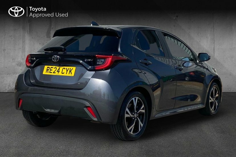 Toyota Yaris 1.5 Vvt-h Design Hatchback Hybrid E-cvt Grey #2