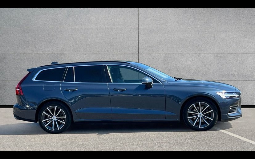 Volvo V60 2.0 B4 Mhev Momentum Estate Hybrid Blue #3