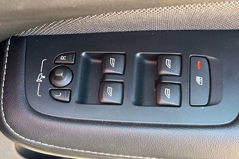 Volvo V60 T6 337Bhp Recharge Inscription Awd Plug-in Hybri Blue #14