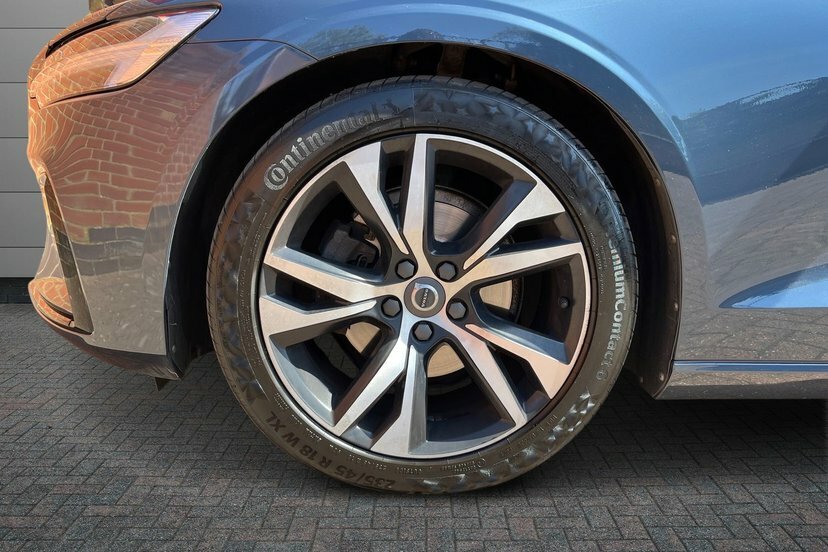 Volvo V60 2.0 B3 Mhev R-design Estate Hybrid Blue #5