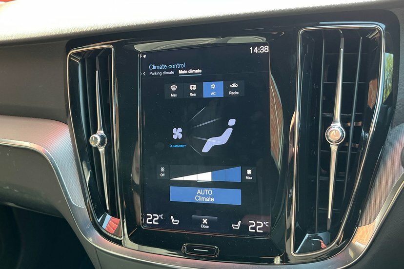 Volvo V60 T6 337Bhp Recharge Inscription Awd Plug-in Hybri Blue #26
