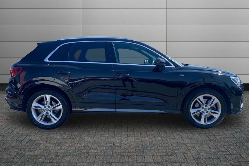 Audi Q3 2.0 Tfsi 45 S Line Suv S Tronic Quattro Black #4