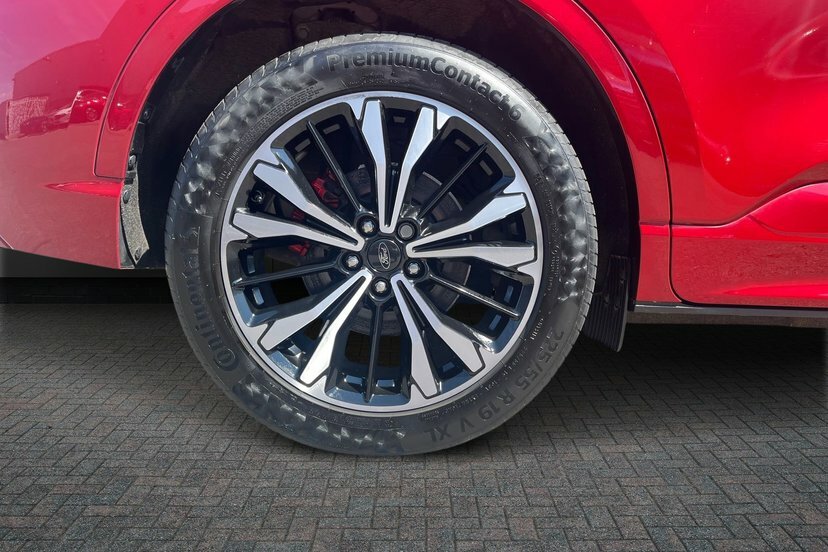 Ford Kuga 2.5H Duratec St-line X Edition Suv Hybr Red #5