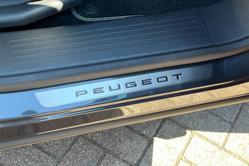 Peugeot 5008 1.2 Puretech Gt Eat Euro 6 Ss White #17