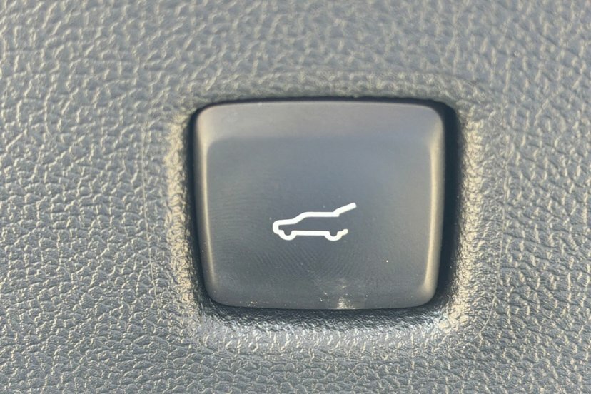 Ford Kuga Vignale 1.5L Ecoboost 150Ps Fwd 6 Speed Man Black #17