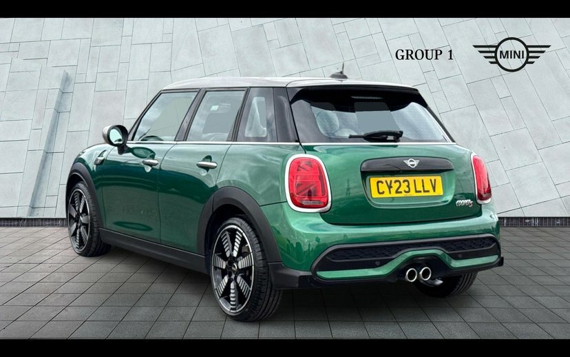 Mini Hatch 5-Door Hatch Cooper S Exclusive CY23LLV Green #2