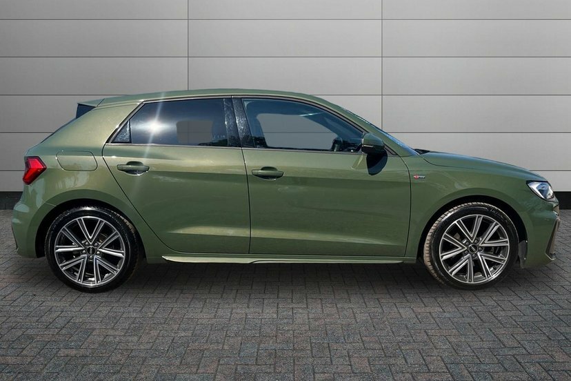 Audi A1 1.0 Tfsi 30 S Line Sportback S Tronic Green #4