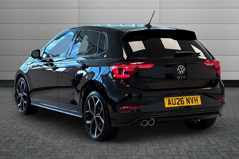 Volkswagen Polo 2.0 Tsi Gti Hatchback Dsg 207 Ps Black #3
