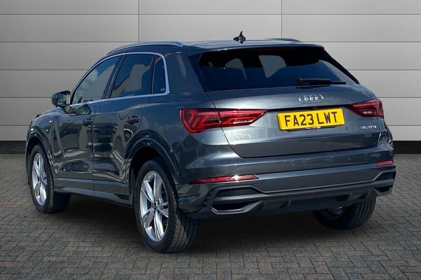 Audi Q3 1.5 Tfsi Cod 35 S Line Suv S Tronic 15 Grey #3
