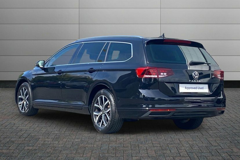 Volkswagen Passat 2.0 Tdi Evo Sel Estate Dsg 150 Ps Black #3