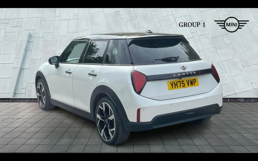 Mini Hatch Cooper S YH75VWP White #2