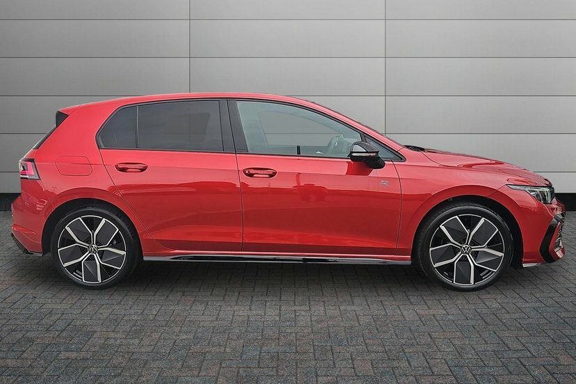 Volkswagen Golf 1.5 Tsi Black Edition Hatchback Red #4