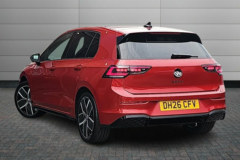 Volkswagen Golf 1.5 Tsi Black Edition Hatchback Red #3