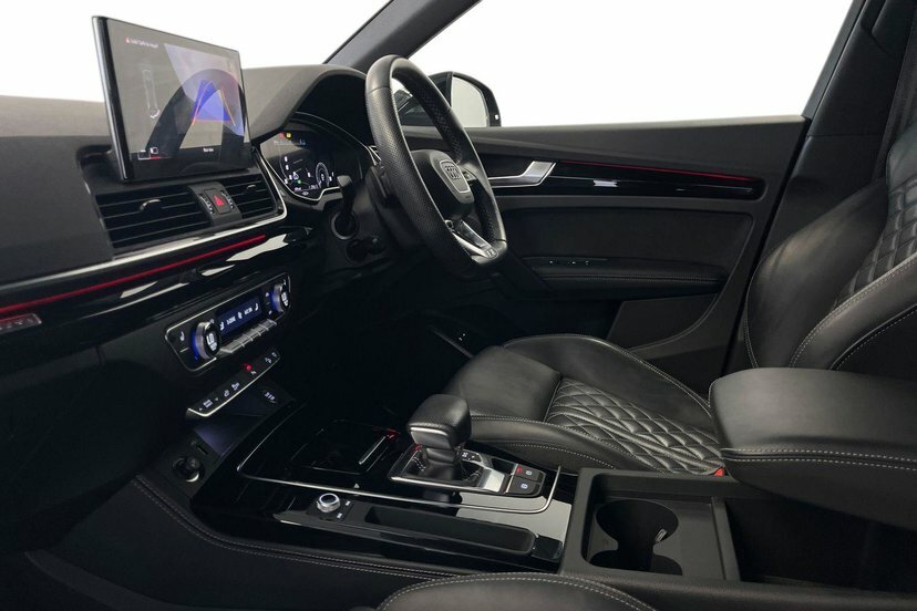 Audi Q5 2.0 Tfsie 50 Edition 1 Suv Plug-in Hybr Black #2