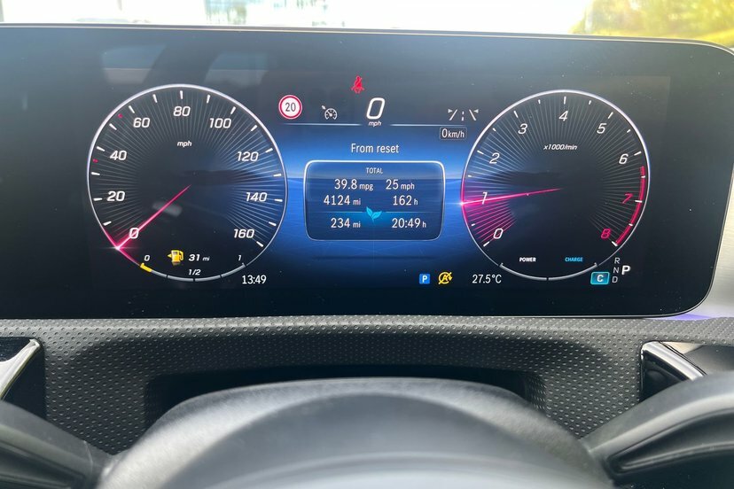 Mercedes-Benz A Class 1.3 A200h Mhev Amg Line Premium Plus Saloon White #6