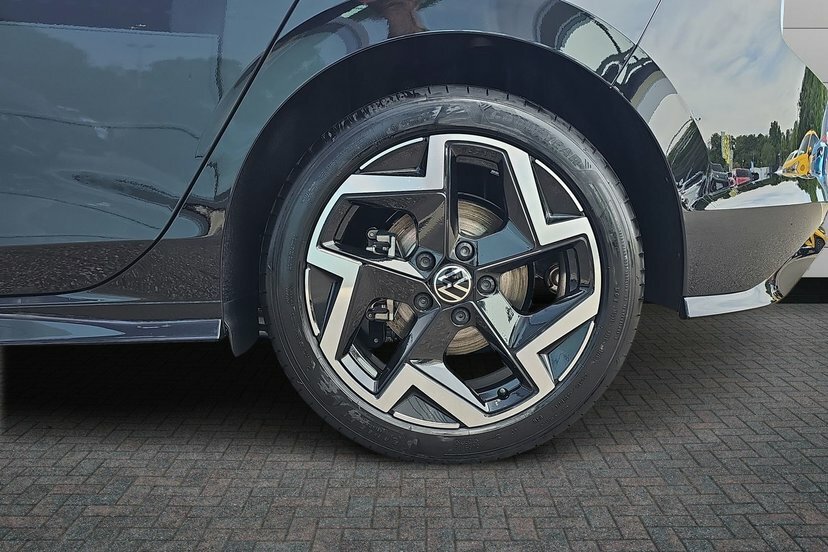 Volkswagen Golf 2.0 Tdi R-line Hatchback Dsg 150 Ps Black #5