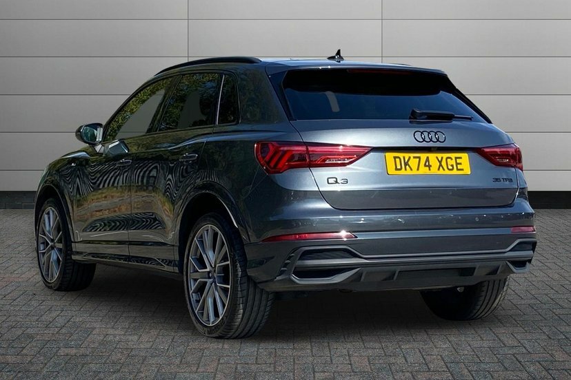 Audi Q3 1.5 Tfsi Cod 35 Black Edition Suv S Tro Grey #3