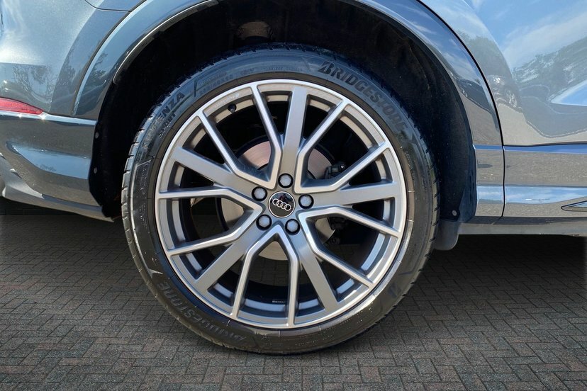 Audi Q3 1.5 Tfsi Cod 35 Black Edition Suv S Tro Grey #5