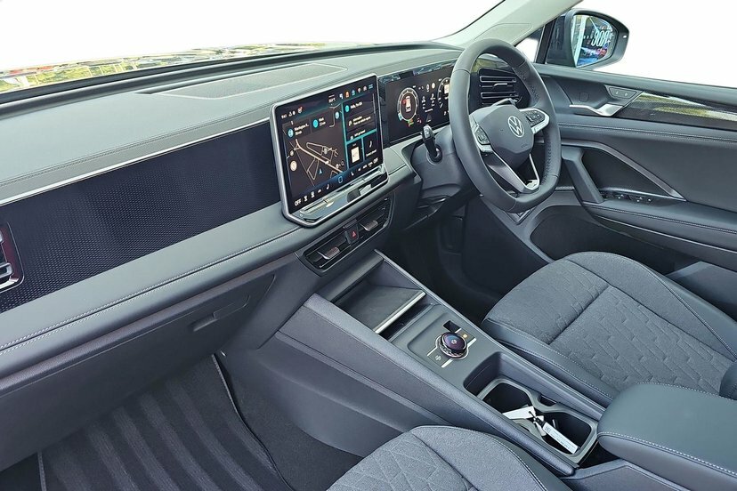 Volkswagen Tiguan 1.5 Etsi Mhev Match Suv Hybrid Dsg 150 Black #3