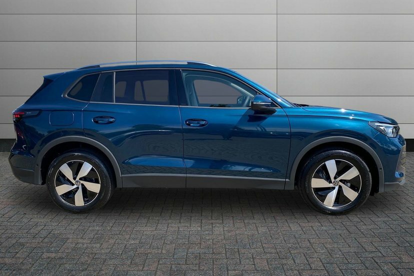Volkswagen Tiguan 1.5 Etsi Mhev Match Suv Hybrid Dsg 150 Blue #4