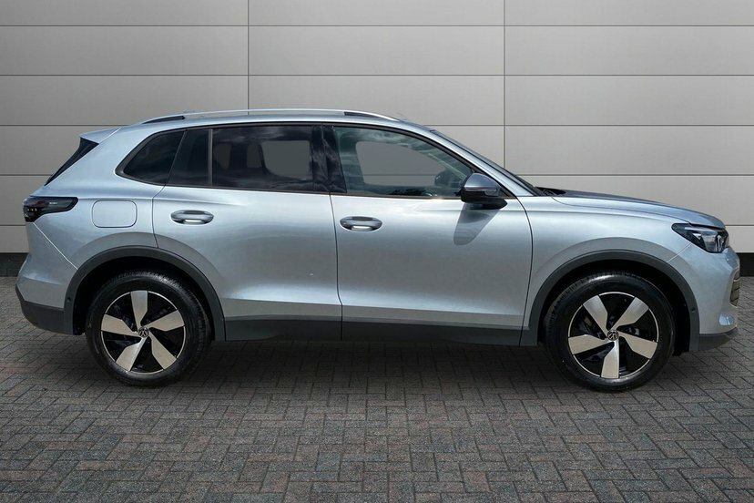 Volkswagen Tiguan 1.5 Etsi Mhev Match Suv Hybrid Dsg 150 Silver #4