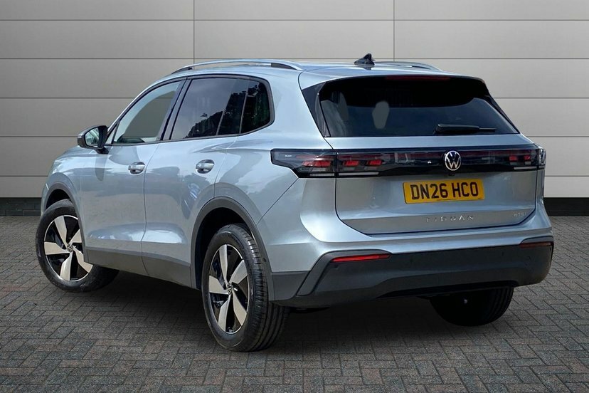 Volkswagen Tiguan 1.5 Etsi Mhev Match Suv Hybrid Dsg 150 Silver #3