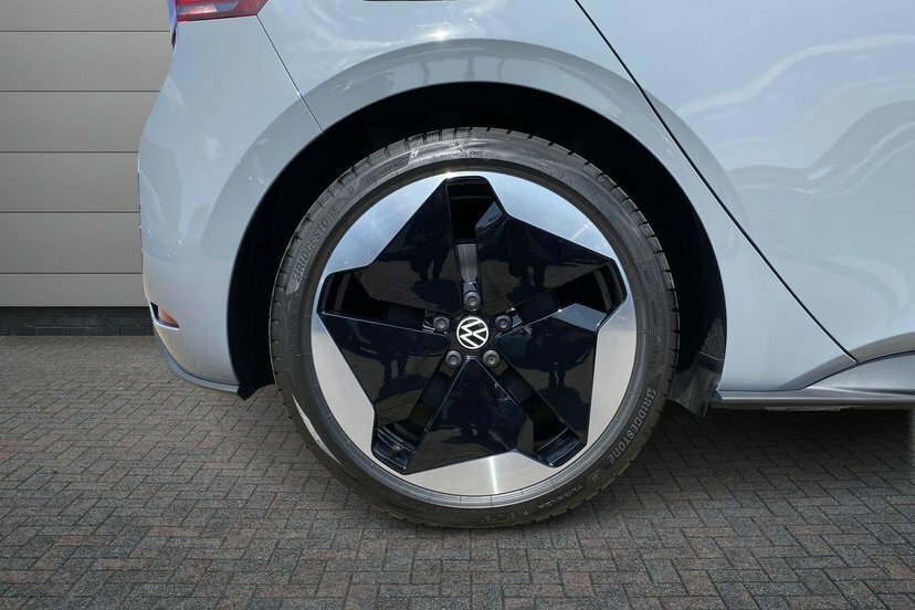 Volkswagen ID.3 Pro S 79Kwh Essential Black #5