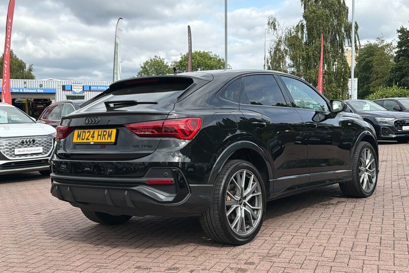 Audi Q3 1.5 Tfsi 35 Sport Sportback S Tronic White #21