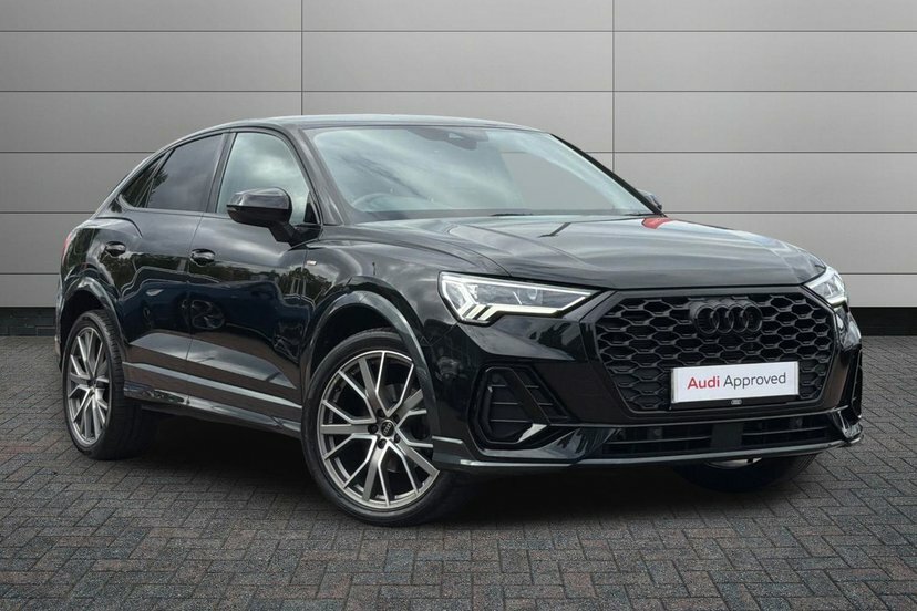 Audi Q3 1.5 Tfsi Cod 35 Black Edition Sportback Black