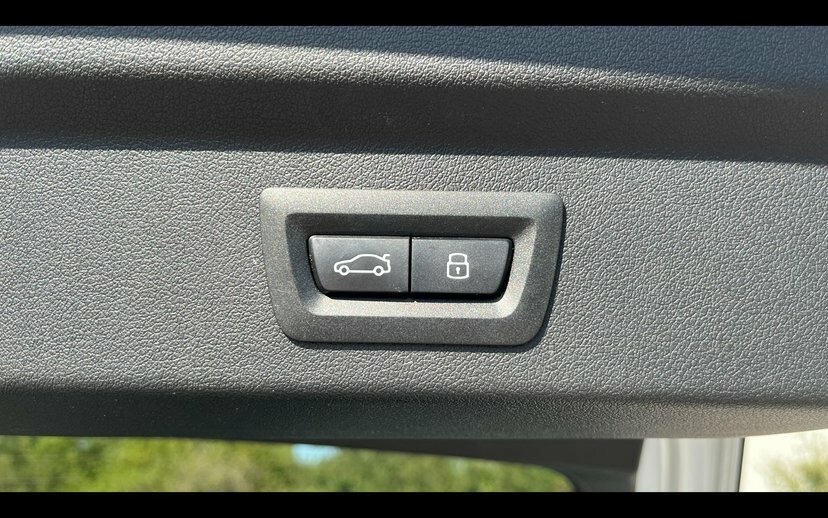 BMW iX2 30 66.5Kwh M Sport Xdrive 11Kw Charger White #33