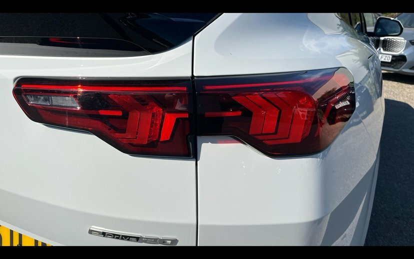 BMW iX2 30 66.5Kwh M Sport Xdrive 11Kw Charger White #21