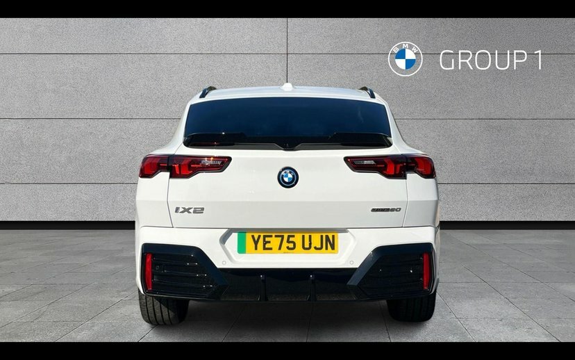 BMW iX2 30 66.5Kwh M Sport Xdrive 11Kw Charger White #15