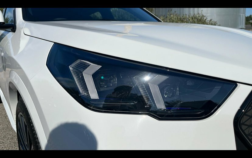 BMW iX2 30 66.5Kwh M Sport Xdrive 11Kw Charger White #22