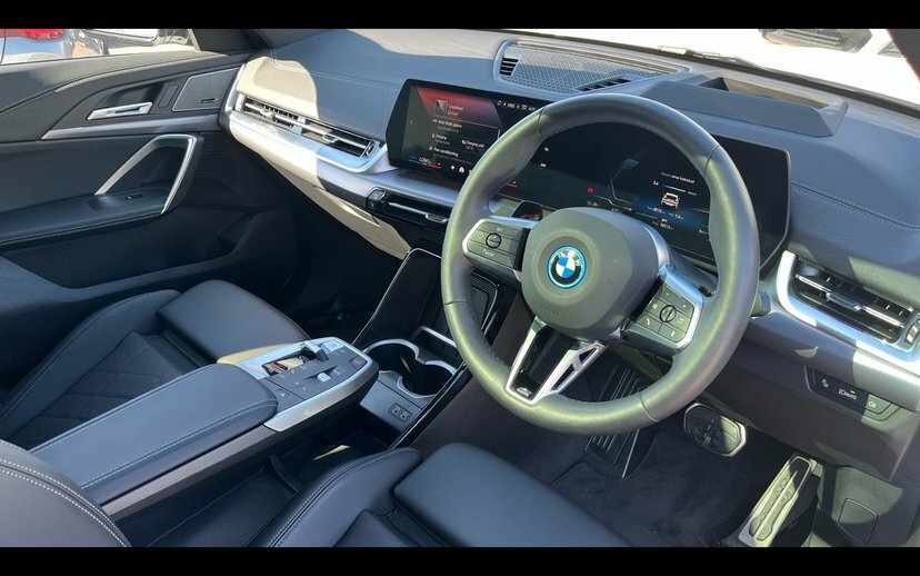 BMW iX2 30 66.5Kwh M Sport Xdrive 11Kw Charger White #6