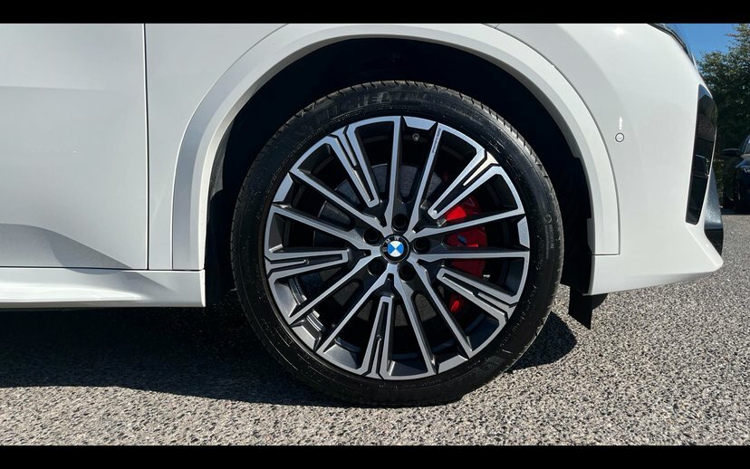 BMW iX2 30 66.5Kwh M Sport Xdrive 11Kw Charger White #14