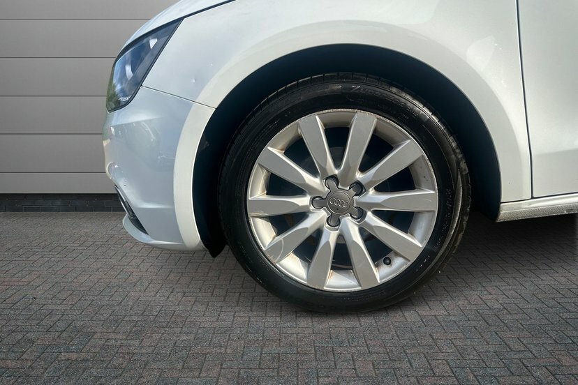 Audi A1 1.2 Tfsi Sport Hatchback Euro 5 White #5