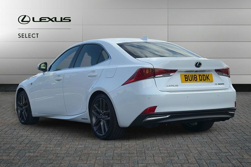 Lexus IS 2.5 300H F Sport Saloon Hybrid E-cvt 2 White #3