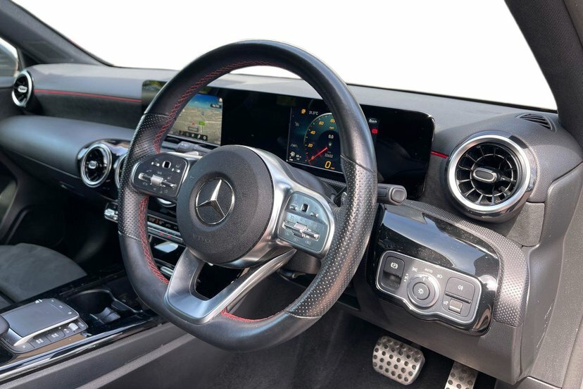 Mercedes-Benz A Class 1.3 A200 Amg Line Hatchback 7G-dct 163 Grey #5