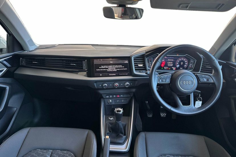 Audi A1 Audi A1 Citycarver A1 Citycarver 30 Tfsi 110 Ps S Black #9