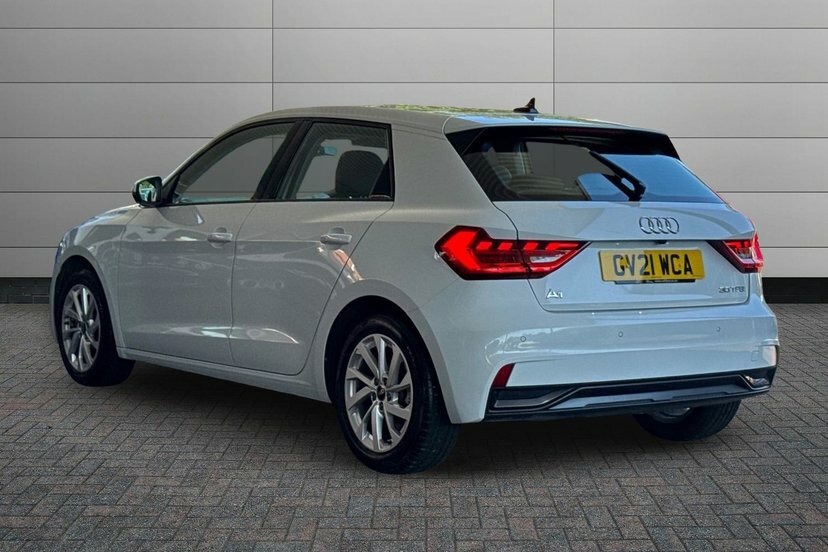 Audi A1 1.0 Tfsi 30 Sport Sportback 110 White #3