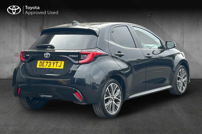 Toyota Yaris 1.5 Vvt-h Excel Hatchback Hybrid E-cvt Black #2