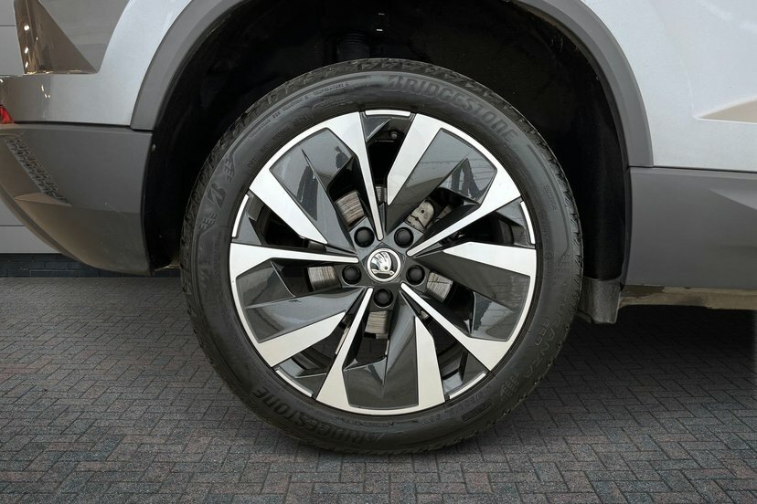 Skoda Karoq 1.5 Tsi Act Se L Suv Dsg 150 Ps Grey #5