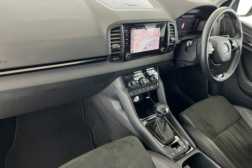 Skoda Karoq 1.5 Tsi Act Se L Suv Dsg 150 Ps Grey #2