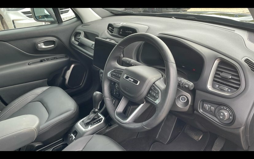Jeep Renegade 1.5 T4 E-hybrid Mhev Altitude Suv Hybri Black #6