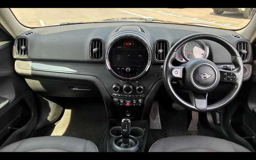 Mini Countryman 1.5 Cooper Classic Suv Steptronic 136 Black #4