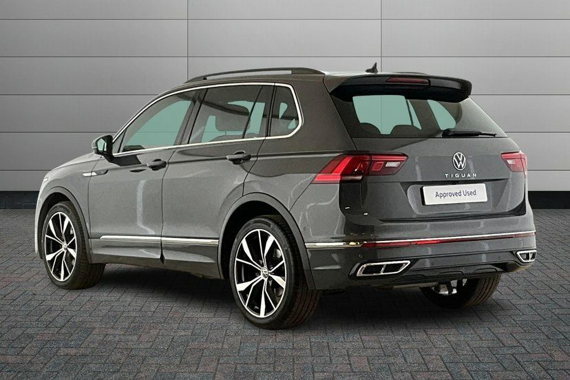 Volkswagen Tiguan 2.0 Tdi R-line Suv Dsg 150 Ps Grey #3