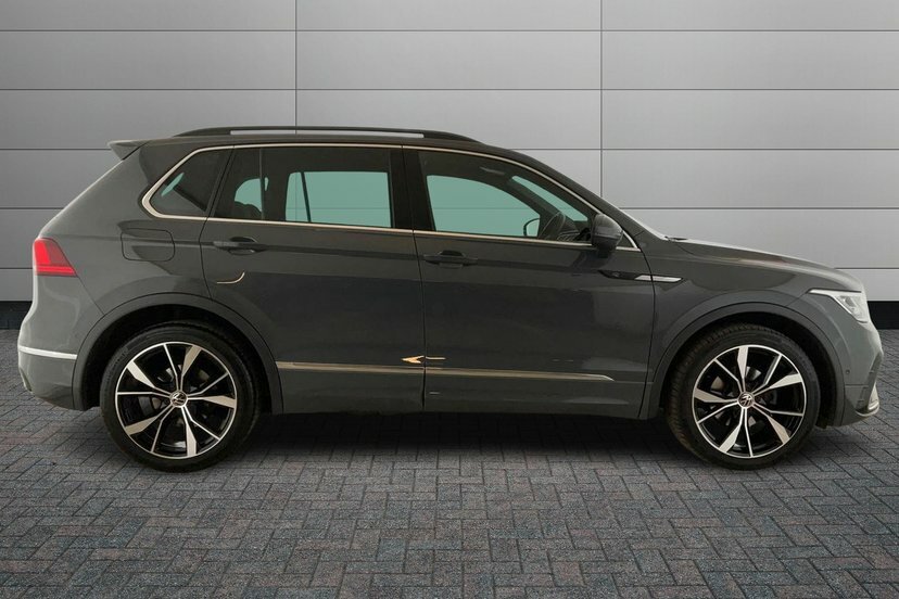 Volkswagen Tiguan 2.0 Tdi R-line Suv Dsg 150 Ps Grey #4