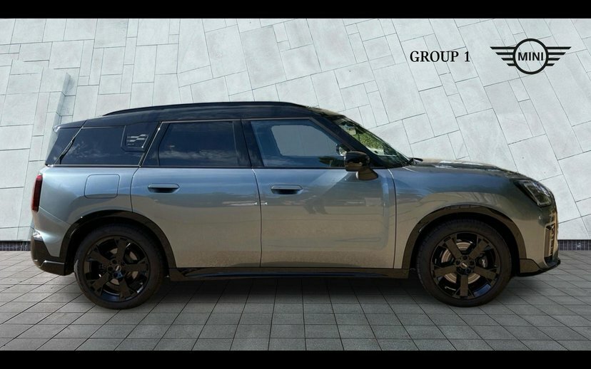Mini Countryman Se 66.5Kwh Sport Suv All4 313 P Green #3